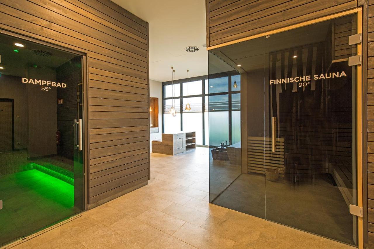 Sunny Suite 14 - elegantes Hotelapartment mit großem Pool-Wellnesbereich und seitlichem Meerblick Börgerende-Rethwisch Exterior foto